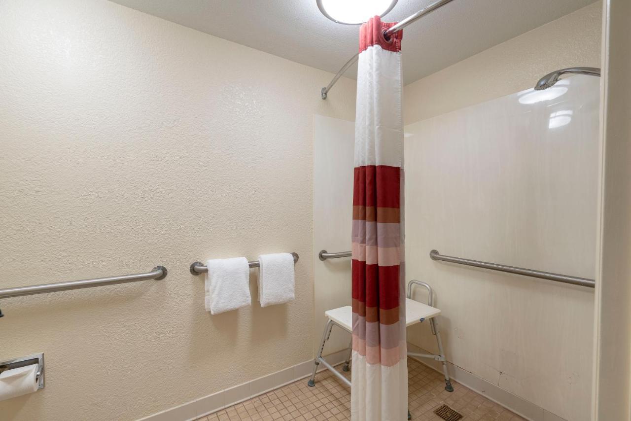 Red Roof Inn Plus+ Statesville Exterior photo
