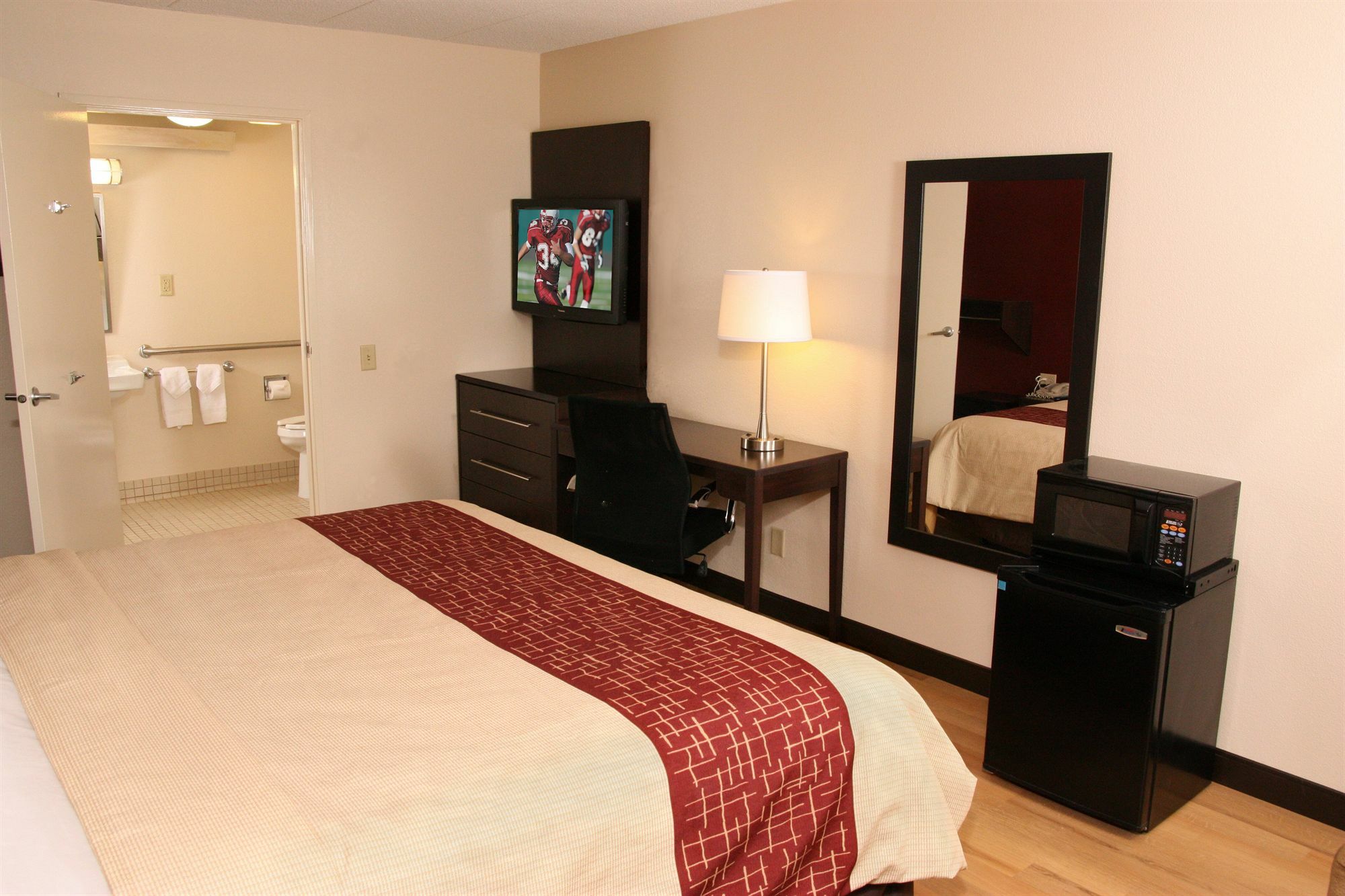 Red Roof Inn Plus+ Statesville Exterior photo