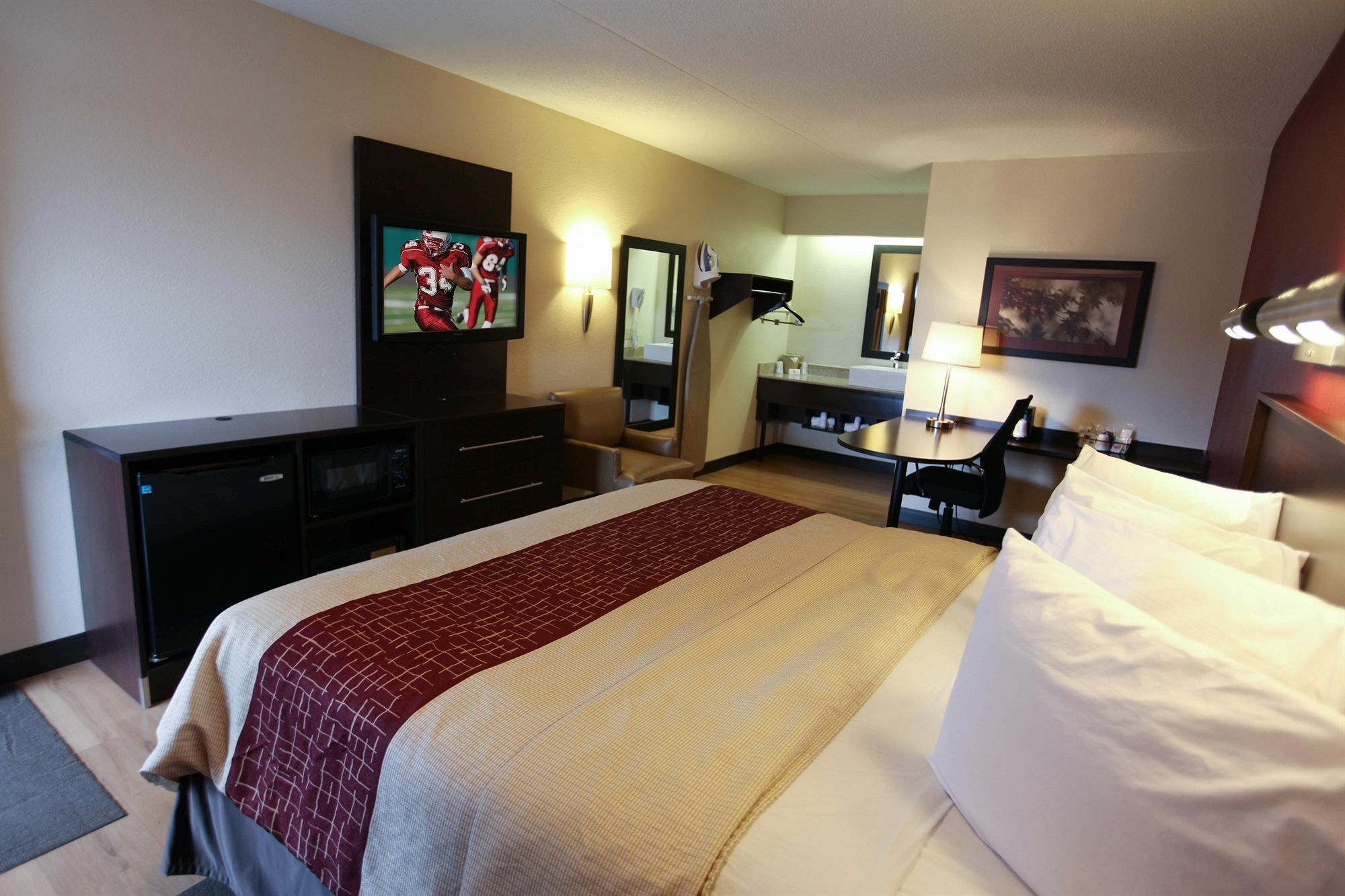 Red Roof Inn Plus+ Statesville Exterior photo
